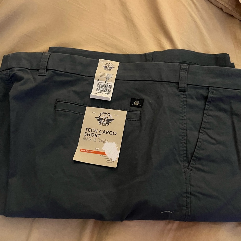 Dockers Tech cargo Short - Picture 6 of 10